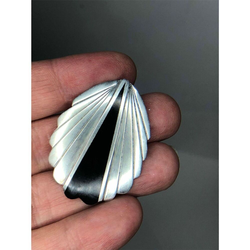 948 Sterling silver 925 Onyx southwest signed SC pin Brooch